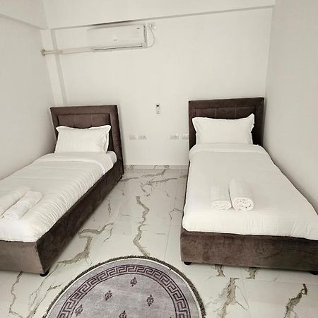 Apartamento Ulliri Tirana Exterior foto